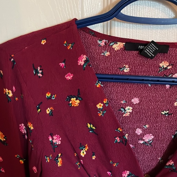 Crop Top - Picture 4 of 5